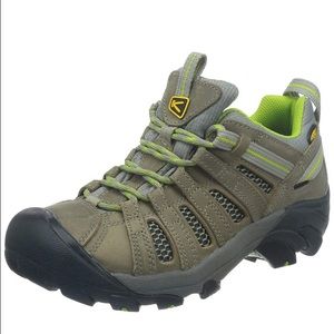 Women’s Keen Hiking Shoes. Brand new! Size 8